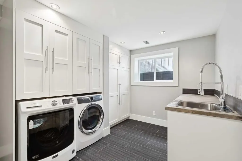 3237 7 Street SW Calgary AB T2T 2X8