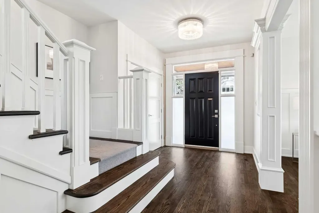 3237 7 Street SW Calgary AB T2T 2X8