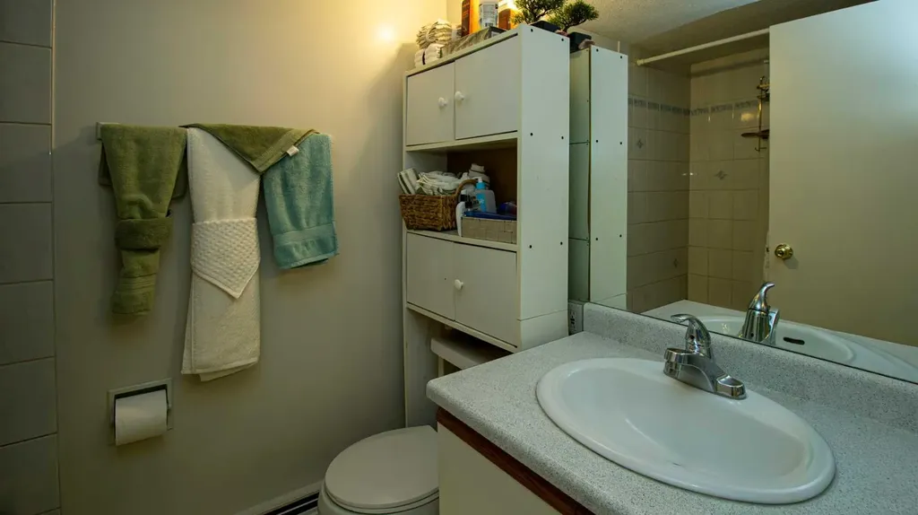 1111 15 Avenue SW Calgary AB T2R 0S5