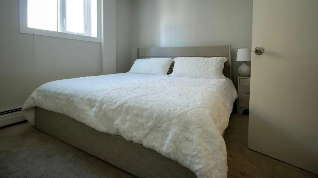 1111 15 Avenue SW Calgary AB T2R 0S5