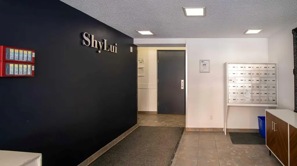 1111 15 Avenue SW Calgary AB T2R 0S5