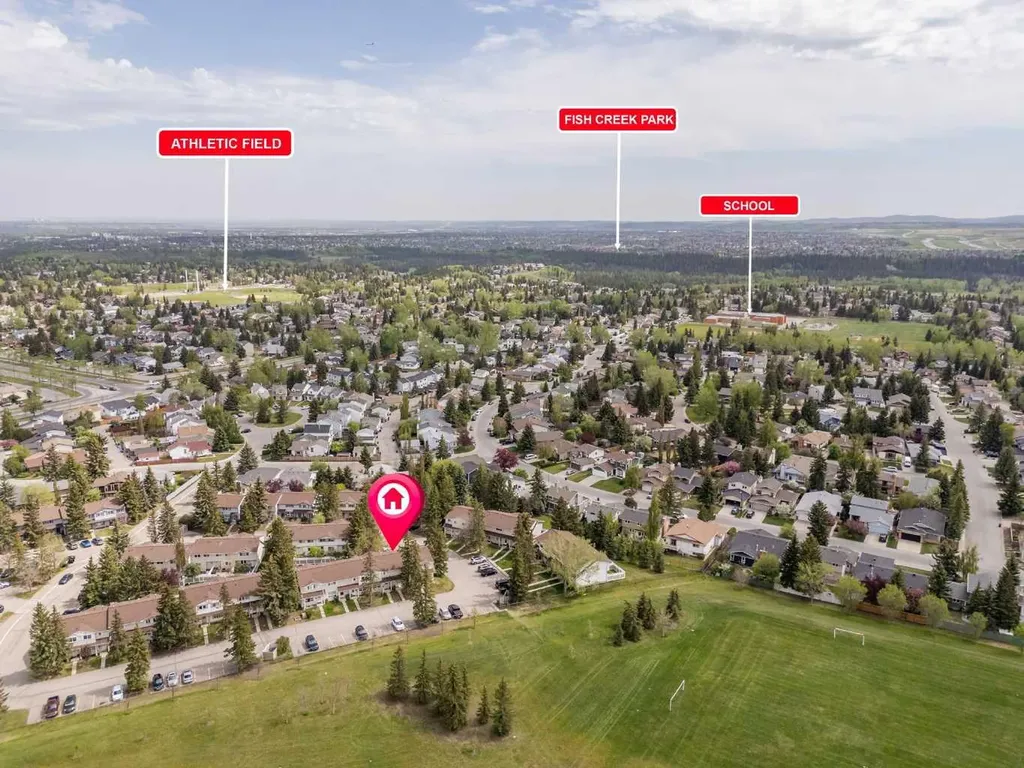 165 Woodmont Terrace SW Calgary AB T2W 4Z4