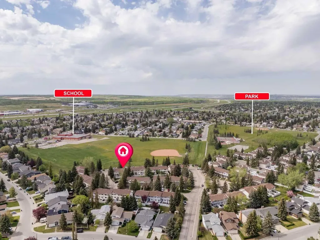 165 Woodmont Terrace SW Calgary AB T2W 4Z4