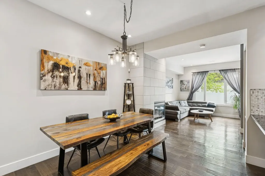 1728 27 Avenue SW Calgary AB T2T 1G8