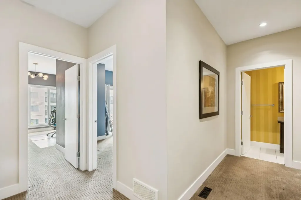 1728 27 Avenue SW Calgary AB T2T 1G8