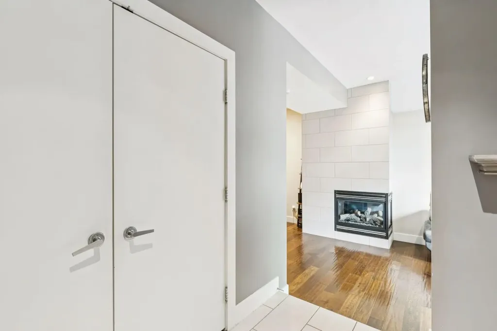 1728 27 Avenue SW Calgary AB T2T 1G8