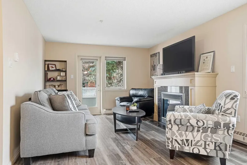 790 Kingsmere Crescent SW Calgary AB T2V 2G9
