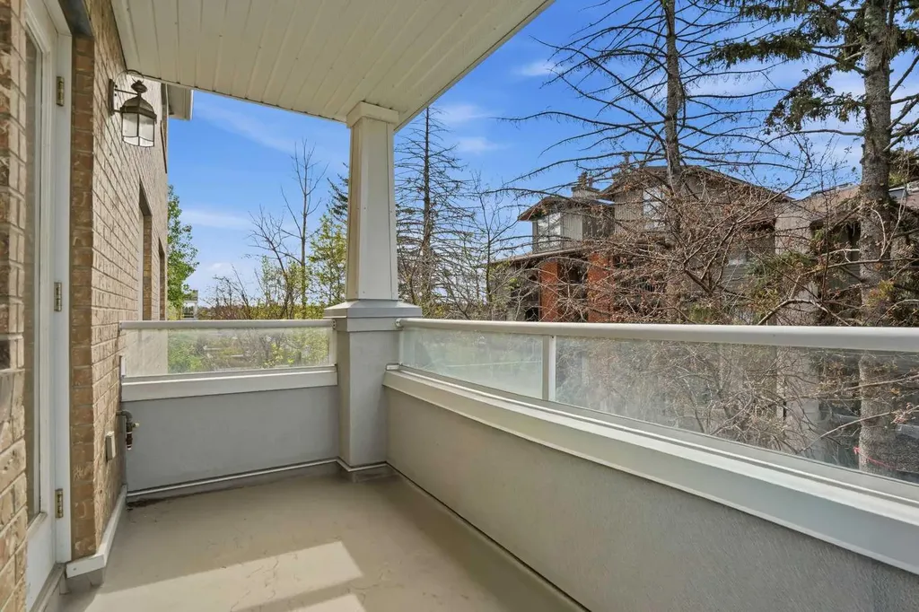 790 Kingsmere Crescent SW Calgary AB T2V 2G9