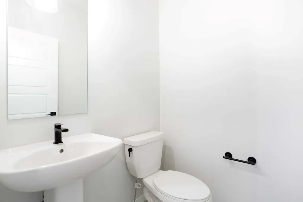 49 Creekside Passage SW Calgary AB T2X 5V6