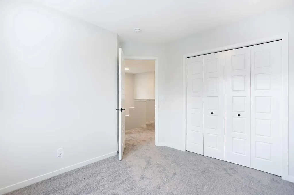 49 Creekside Passage SW Calgary AB T2X 5V6