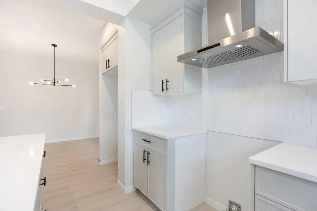 49 Creekside Passage SW Calgary AB T2X 5V6