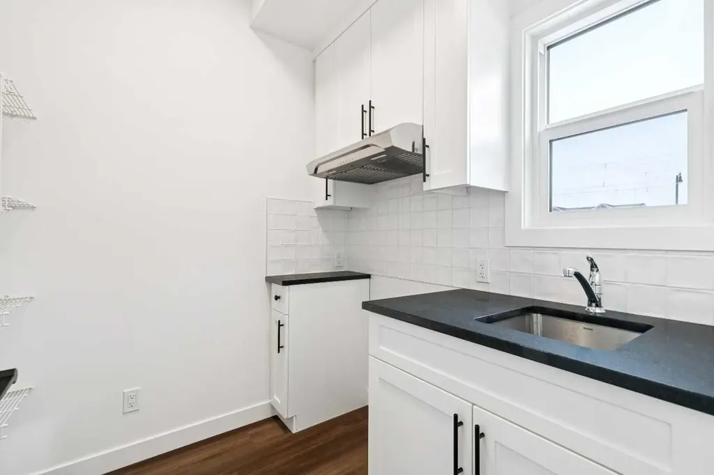 283 Dawson Wharf Rise Chestermere AB T1X 2W2
