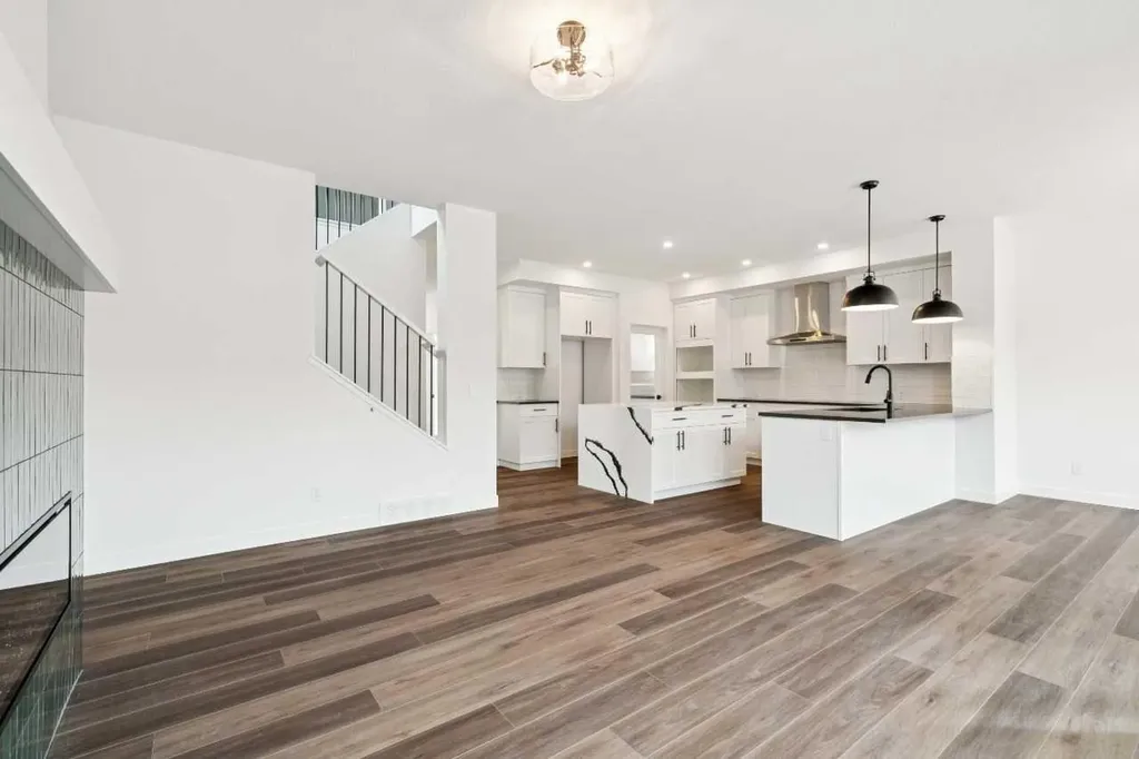 283 Dawson Wharf Rise Chestermere AB T1X 2W2