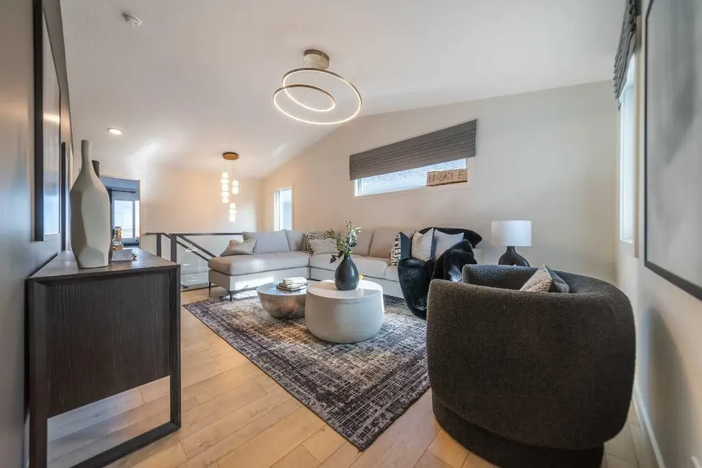 283 Dawson Wharf Rise Chestermere AB T1X 2W2