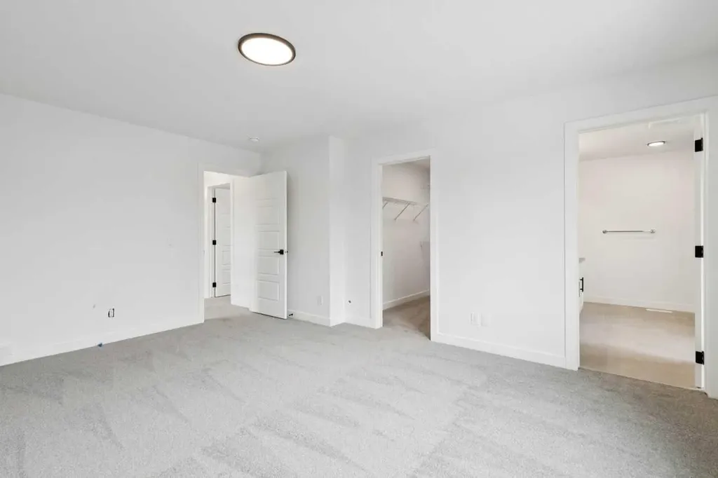 283 Dawson Wharf Rise Chestermere AB T1X 2W2