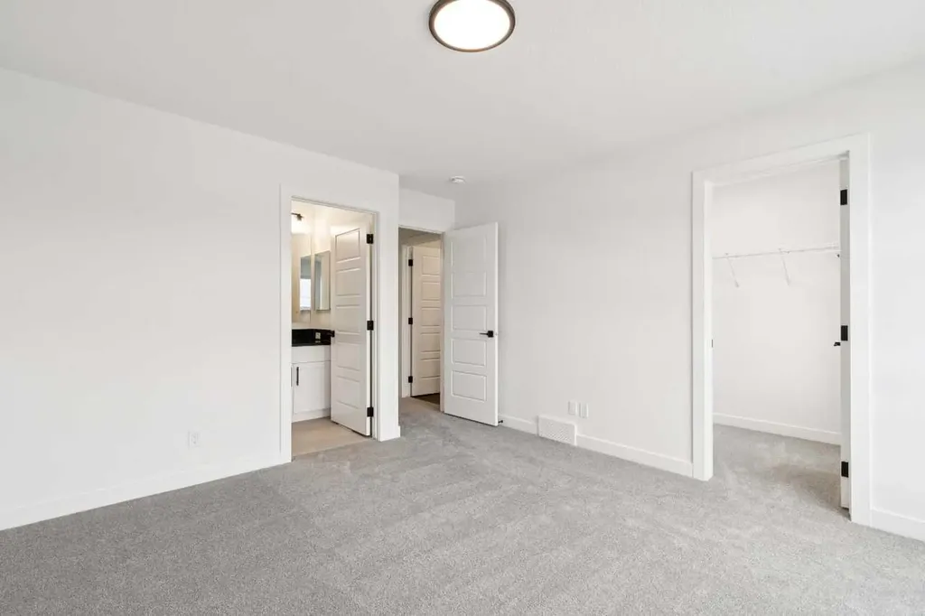 283 Dawson Wharf Rise Chestermere AB T1X 2W2