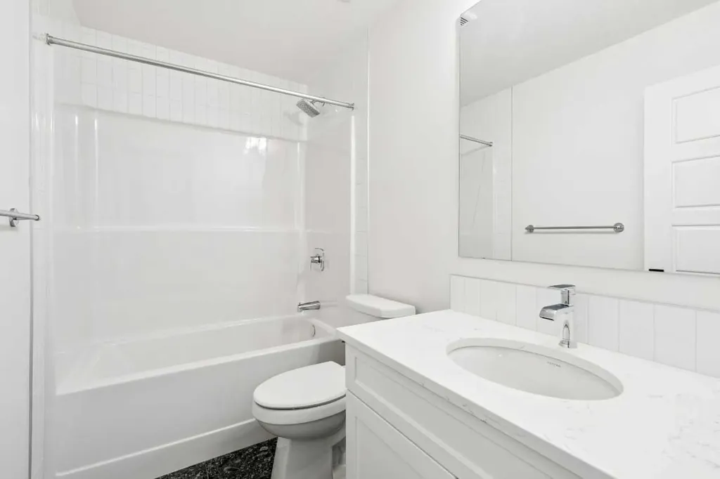 283 Dawson Wharf Rise Chestermere AB T1X 2W2