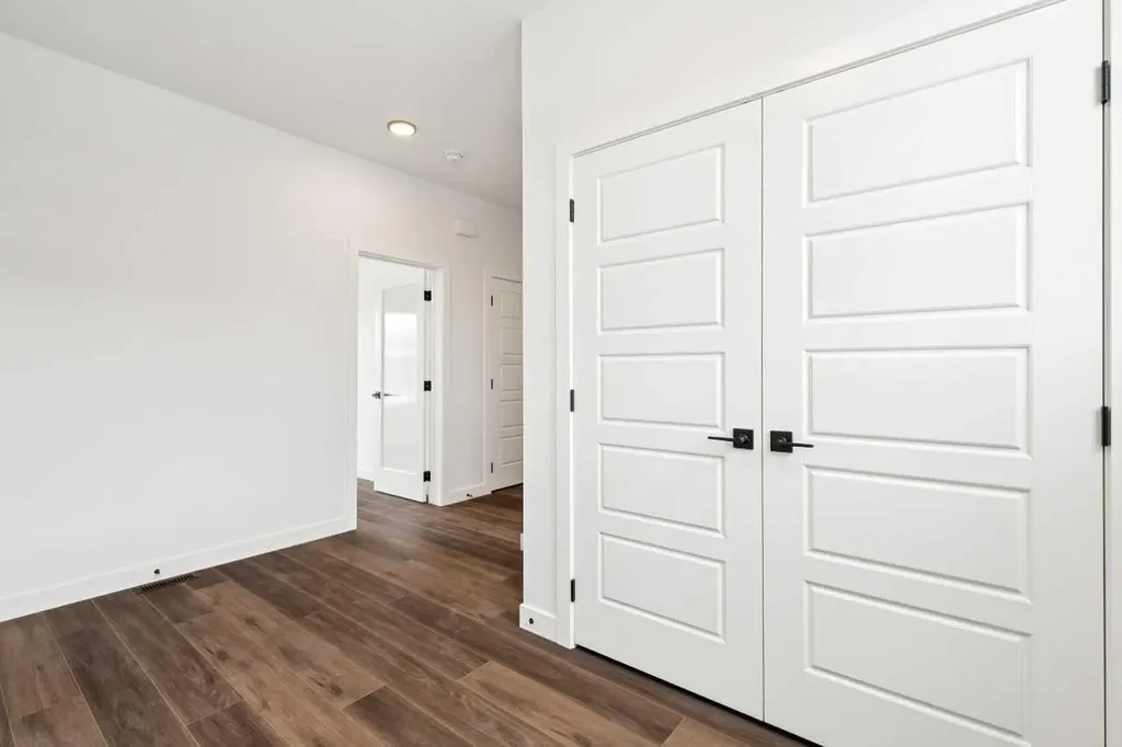 283 Dawson Wharf Rise Chestermere AB T1X 2W2