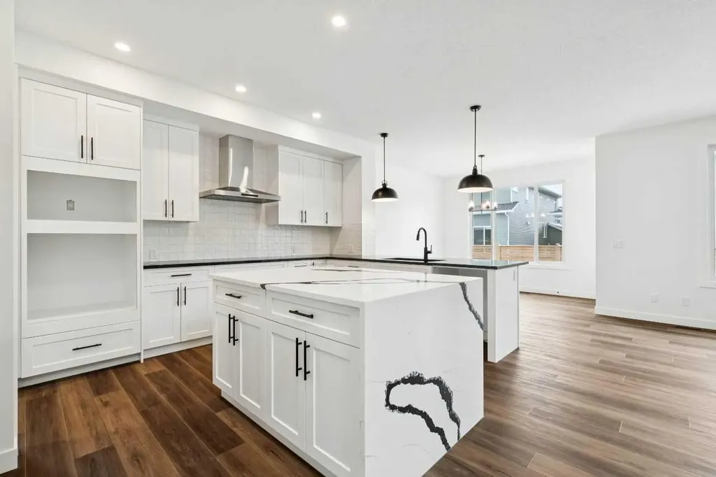 283 Dawson Wharf Rise Chestermere AB T1X 2W2