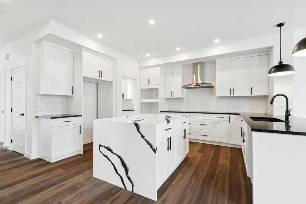 283 Dawson Wharf Rise Chestermere AB T1X 2W2