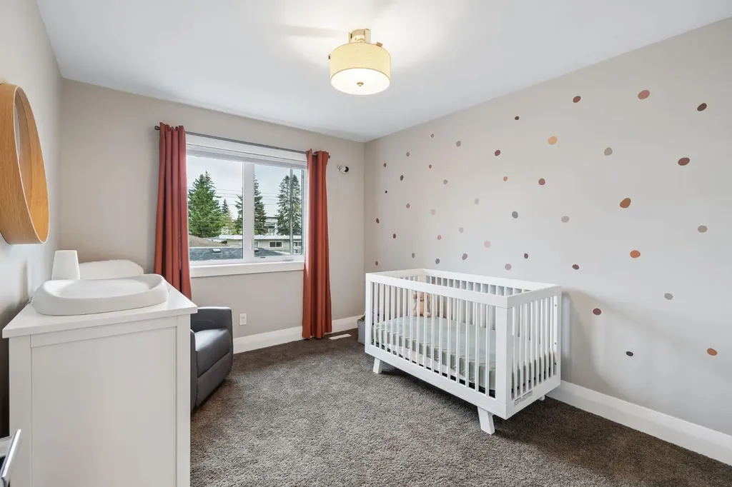 3302 39 Street SW Calgary AB T3E 3J2