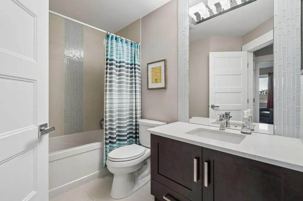 3302 39 Street SW Calgary AB T3E 3J2