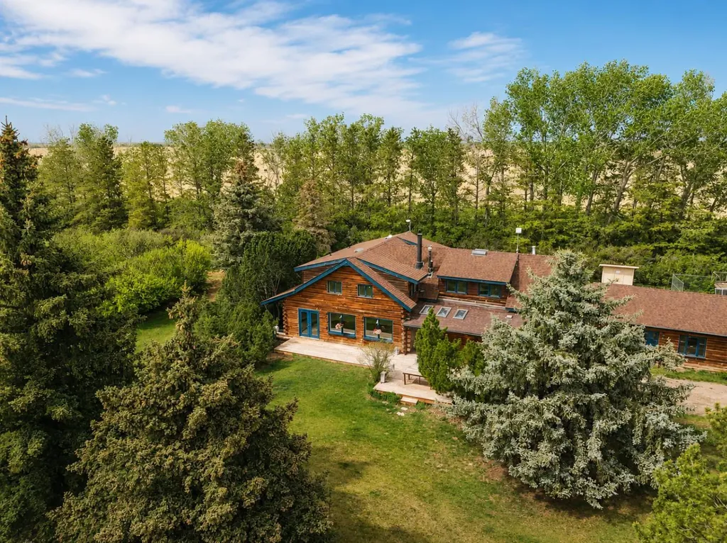 261074 Township Road 262 Rural Rocky View County AB T0M 1G0