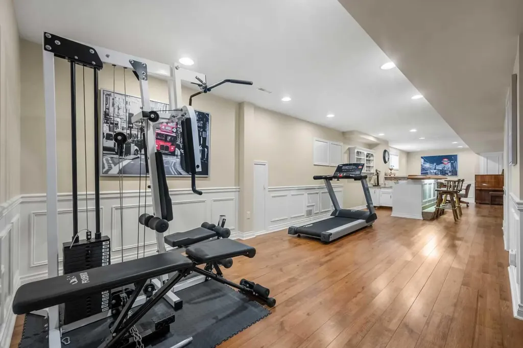 612 Lake Simcoe Close SE Calgary AB T2J 5H2