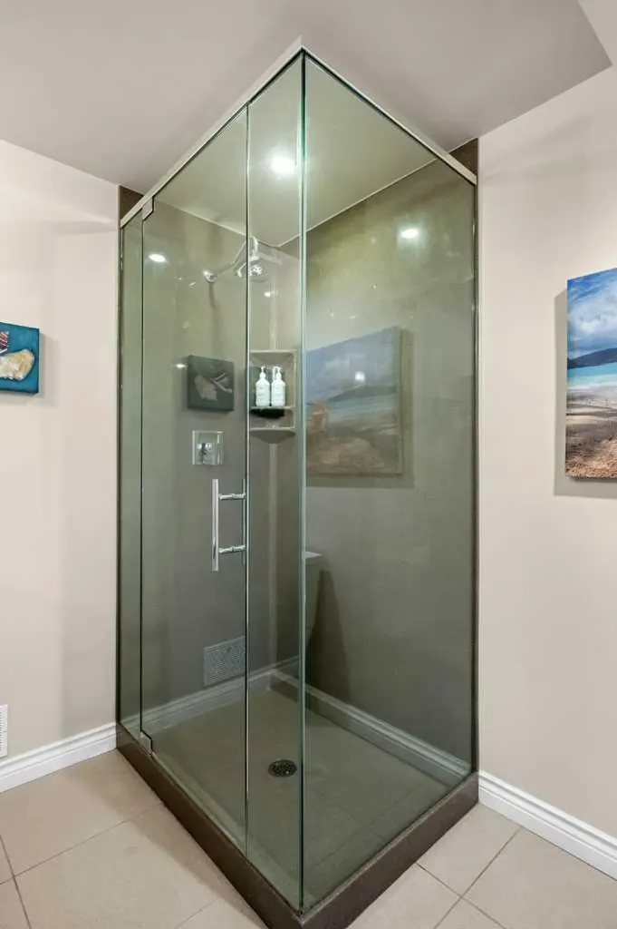 612 Lake Simcoe Close SE Calgary AB T2J 5H2