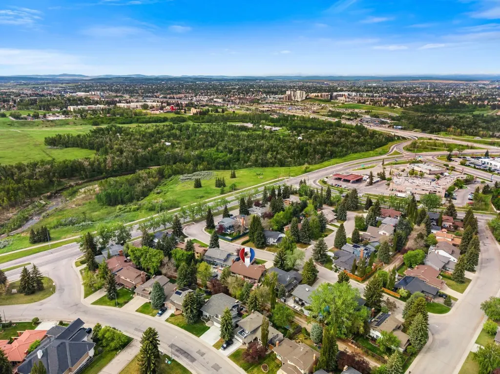 612 Lake Simcoe Close SE Calgary AB T2J 5H2