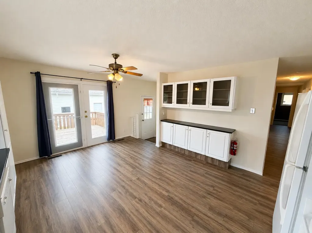 518 19th Street Wainwright AB T9W 1J6