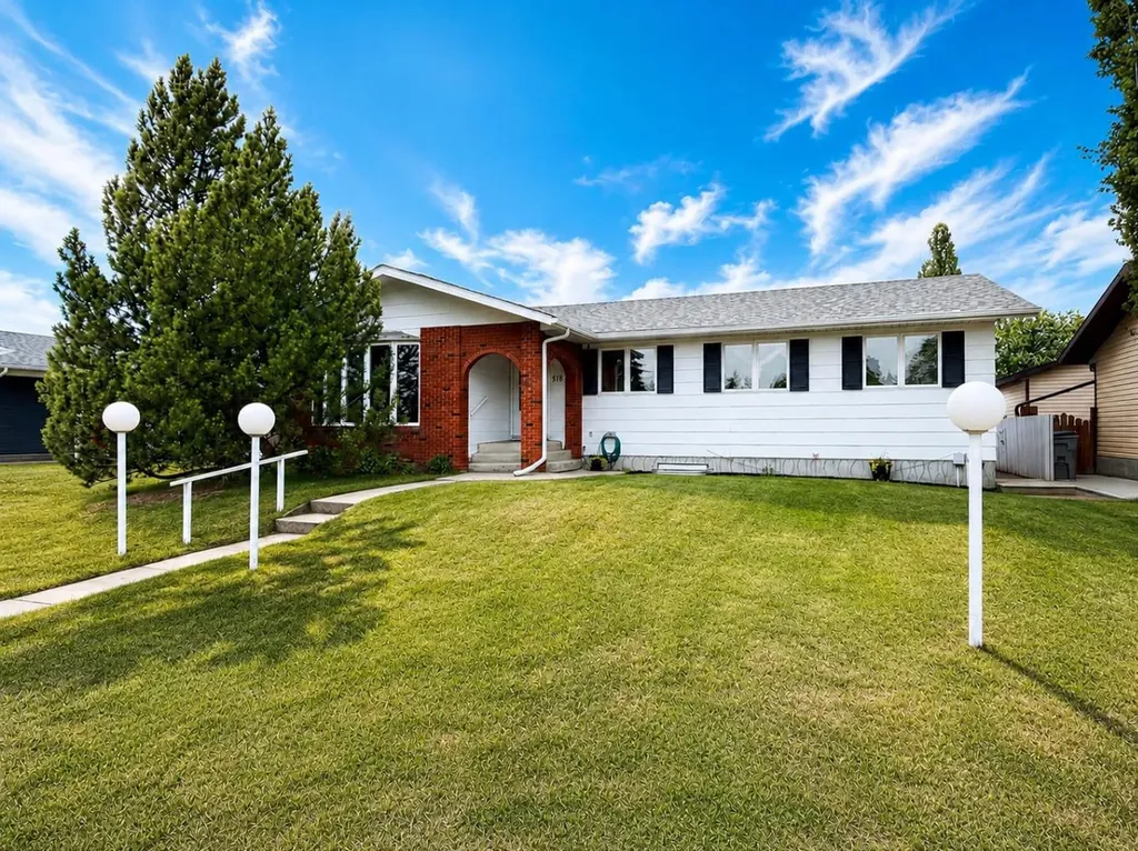 518 19th Street Wainwright AB T9W 1J6