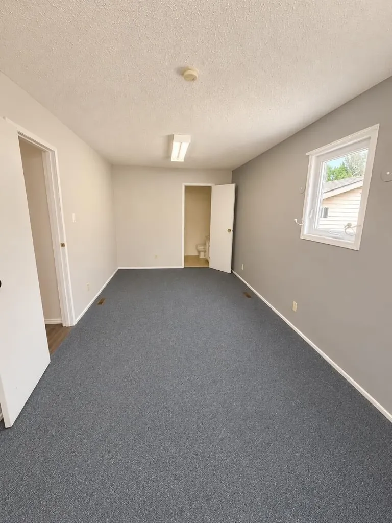 518 19th Street Wainwright AB T9W 1J6