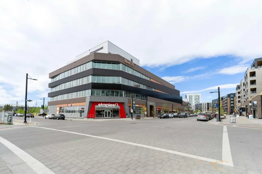3107 Warren Street NW Calgary AB T3B0M2