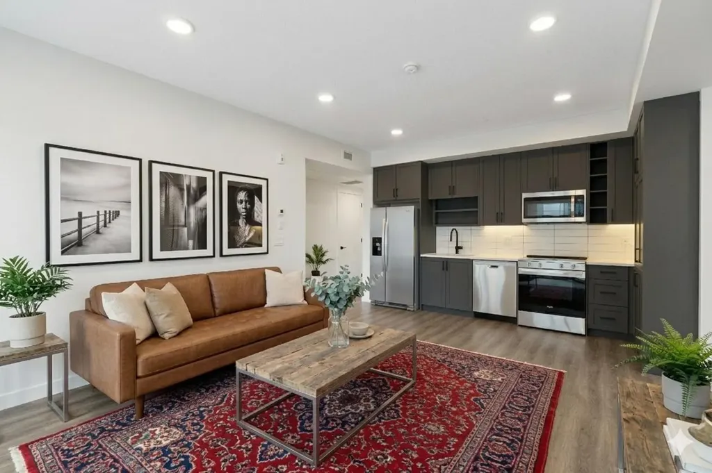 3107 Warren Street NW Calgary AB T3B0M2