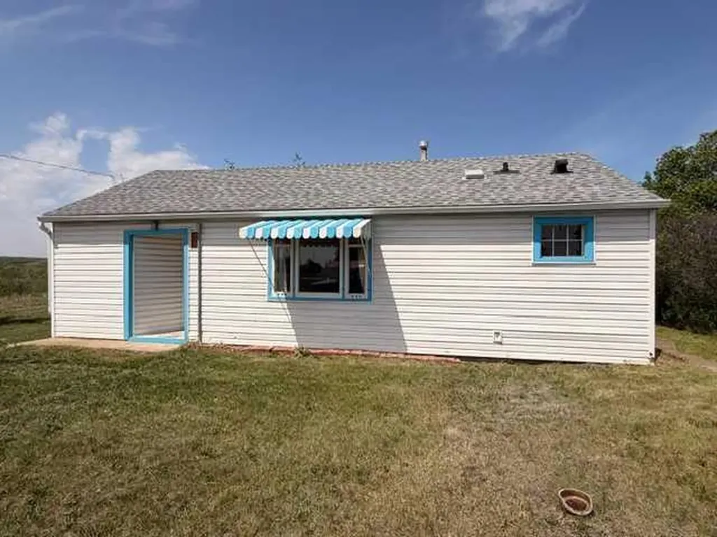 4908 51 Street Hardisty AB T0B 1V0