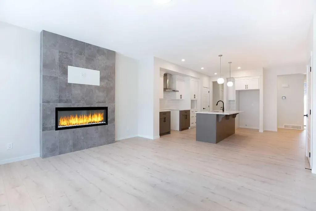 53 Creekside Passage SW Calgary AB T2X 5V6