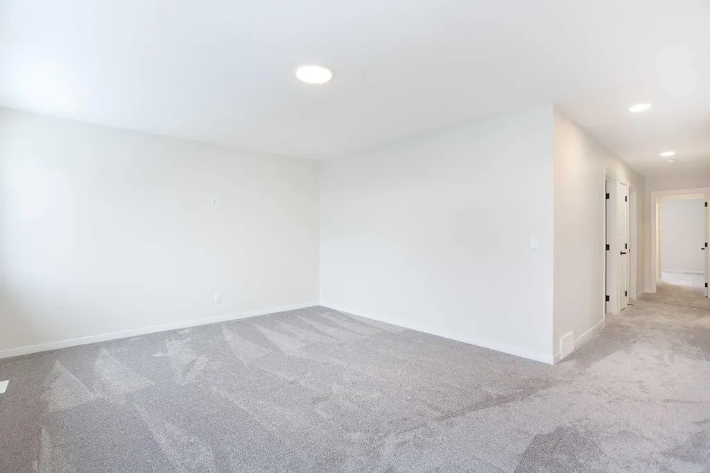53 Creekside Passage SW Calgary AB T2X 5V6