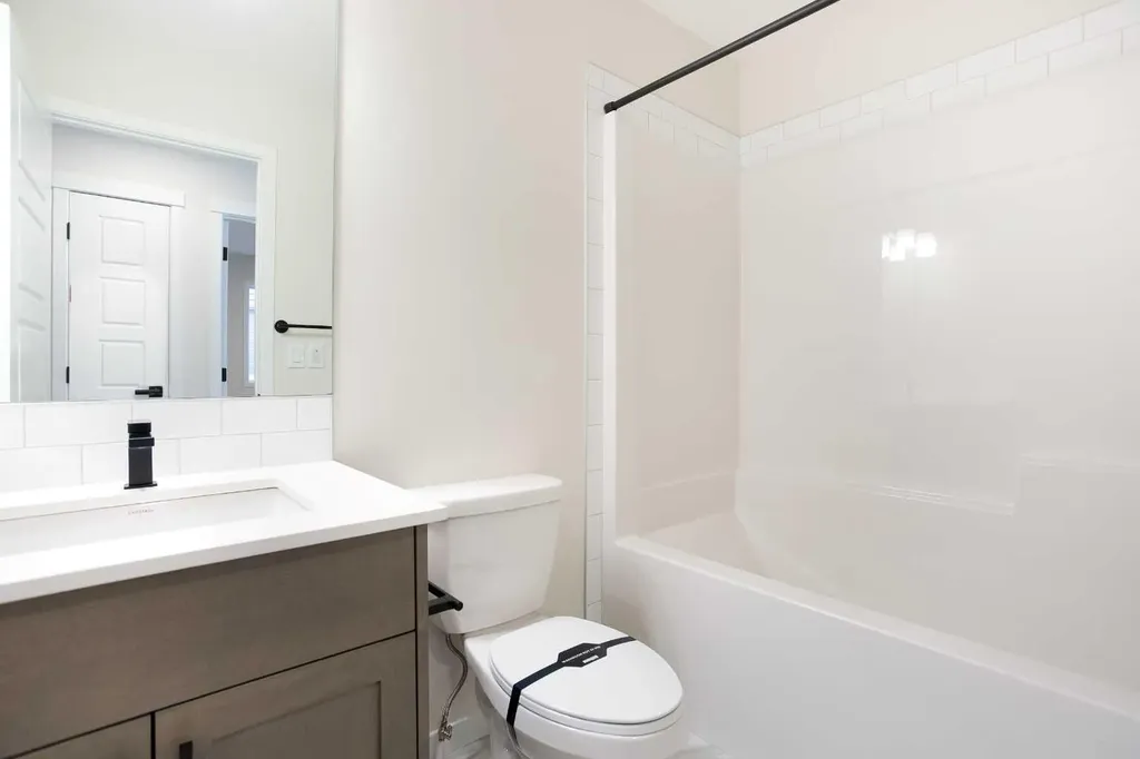 53 Creekside Passage SW Calgary AB T2X 5V6