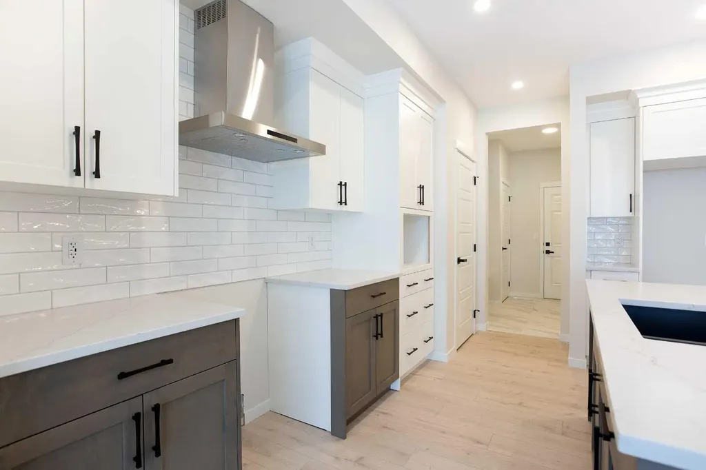53 Creekside Passage SW Calgary AB T2X 5V6
