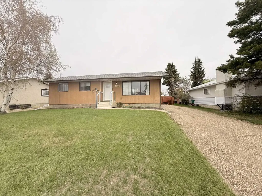 4804 47 Avenue Grimshaw AB T0H1W0