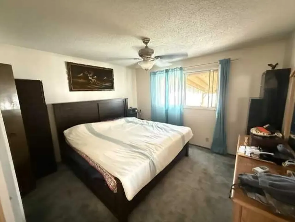 4804 47 Avenue Grimshaw AB T0H1W0