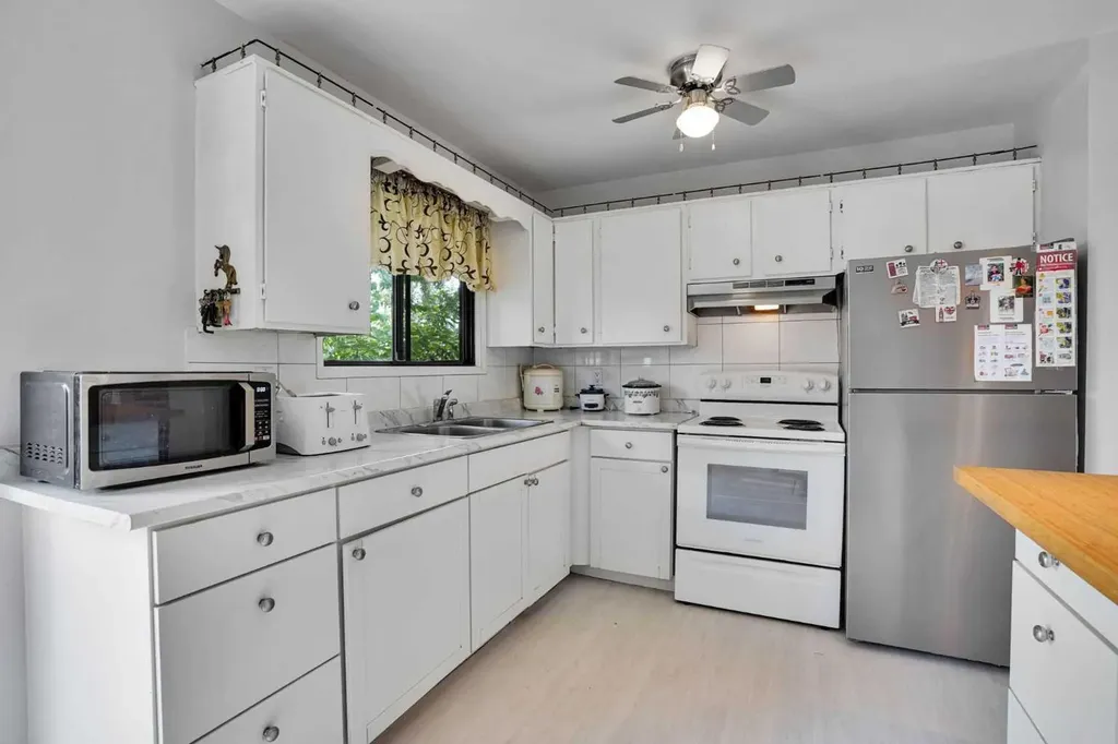 1187 Falconridge Drive NE Calgary AB T3J 1A3