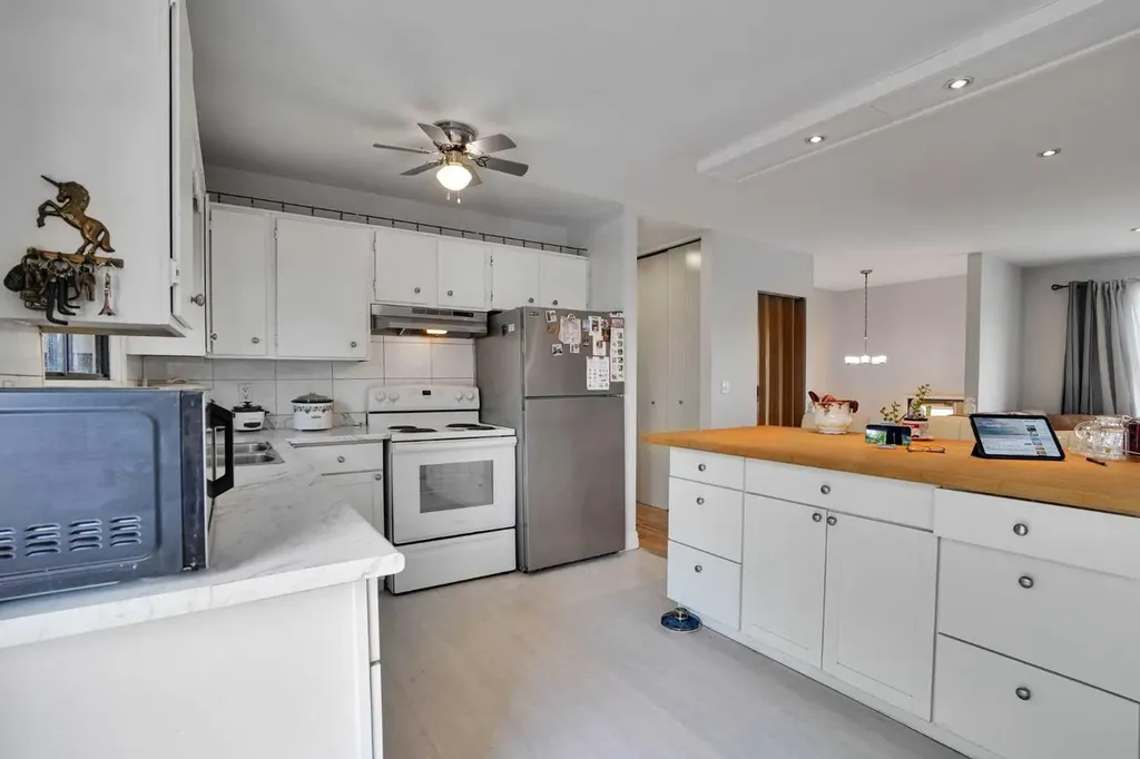 1187 Falconridge Drive NE Calgary AB T3J 1A3