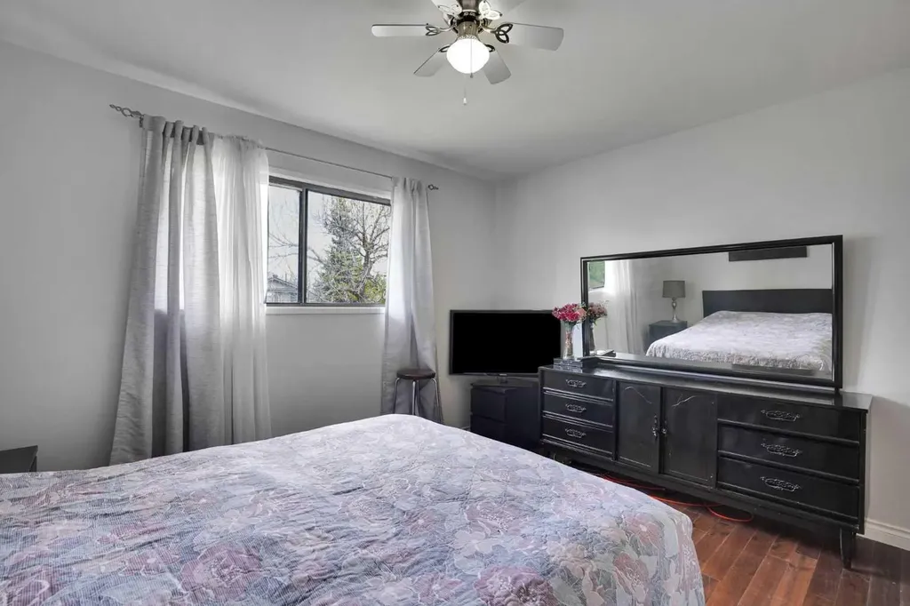 1187 Falconridge Drive NE Calgary AB T3J 1A3