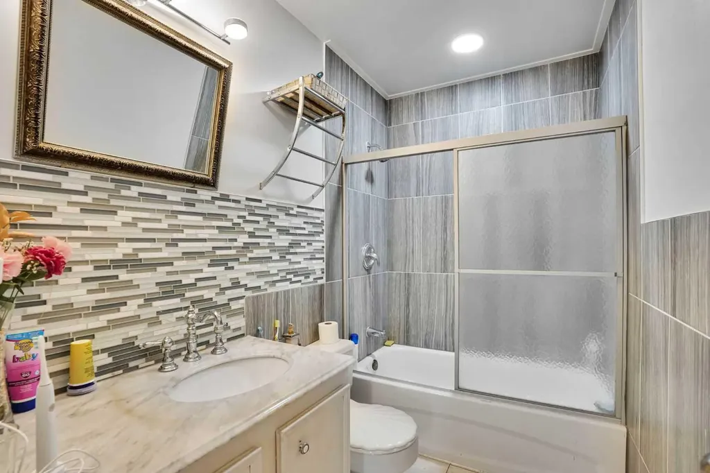 1187 Falconridge Drive NE Calgary AB T3J 1A3
