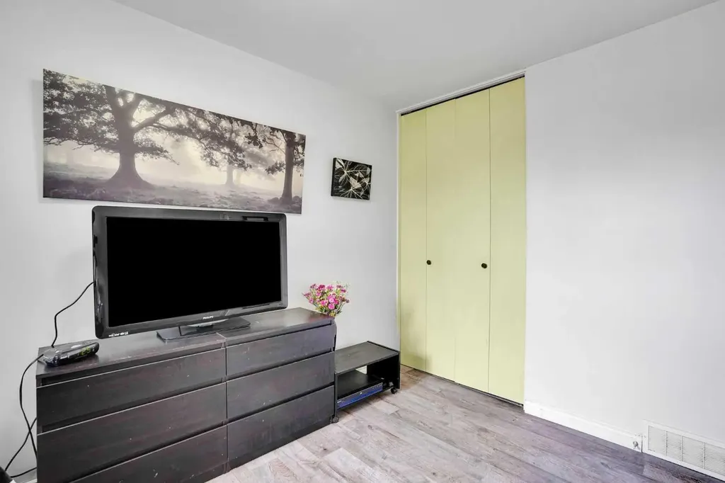 1187 Falconridge Drive NE Calgary AB T3J 1A3