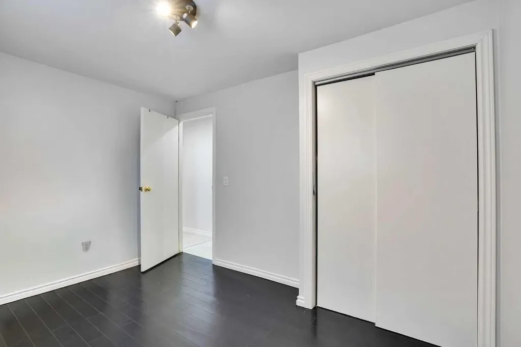 1187 Falconridge Drive NE Calgary AB T3J 1A3