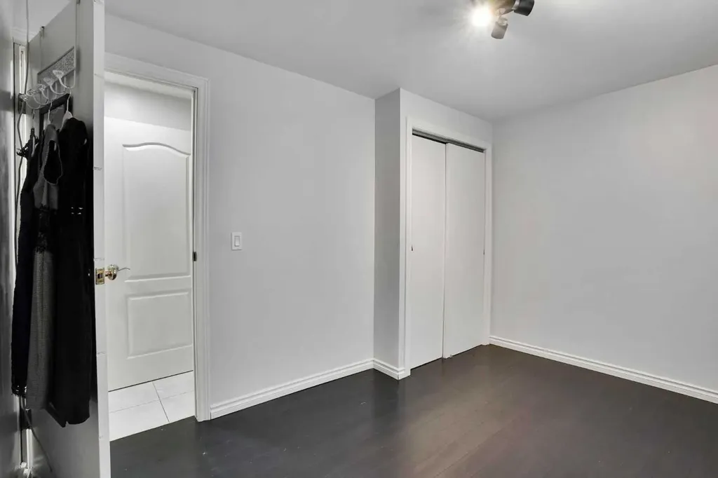 1187 Falconridge Drive NE Calgary AB T3J 1A3