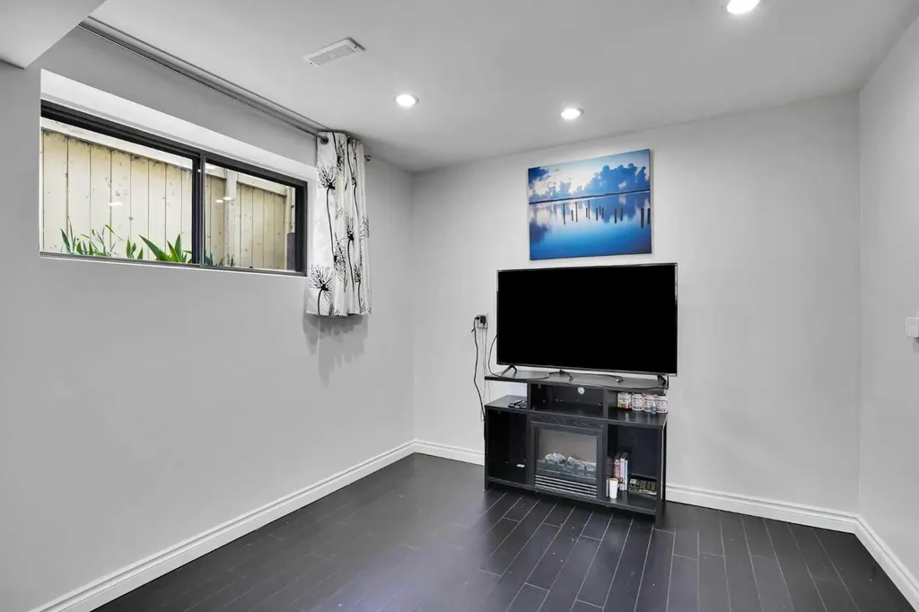 1187 Falconridge Drive NE Calgary AB T3J 1A3